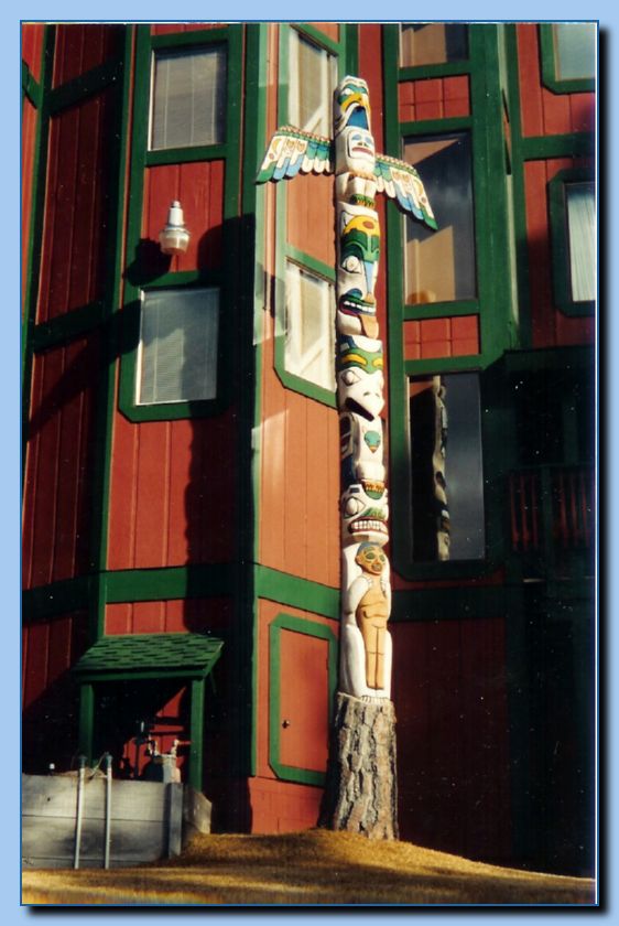 2 101 Totem Traditional Archive